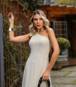 Vestido midi alfaiataria risca e giz ombro único com laço